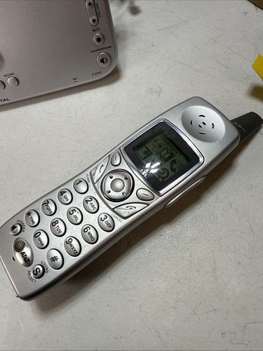 AT&T E5860 Answering Machine & Wireless Handset With New Batteries - Picture 9 of 24
