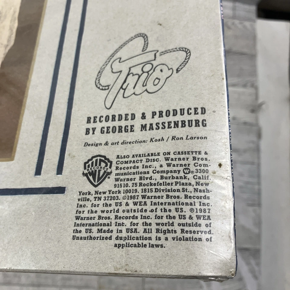 SEALED 1987 Trio Vinyl LP Dolly Parton Linda Ronstadt Emmylou Harris 25491-1 NOS - Image 4 of 4