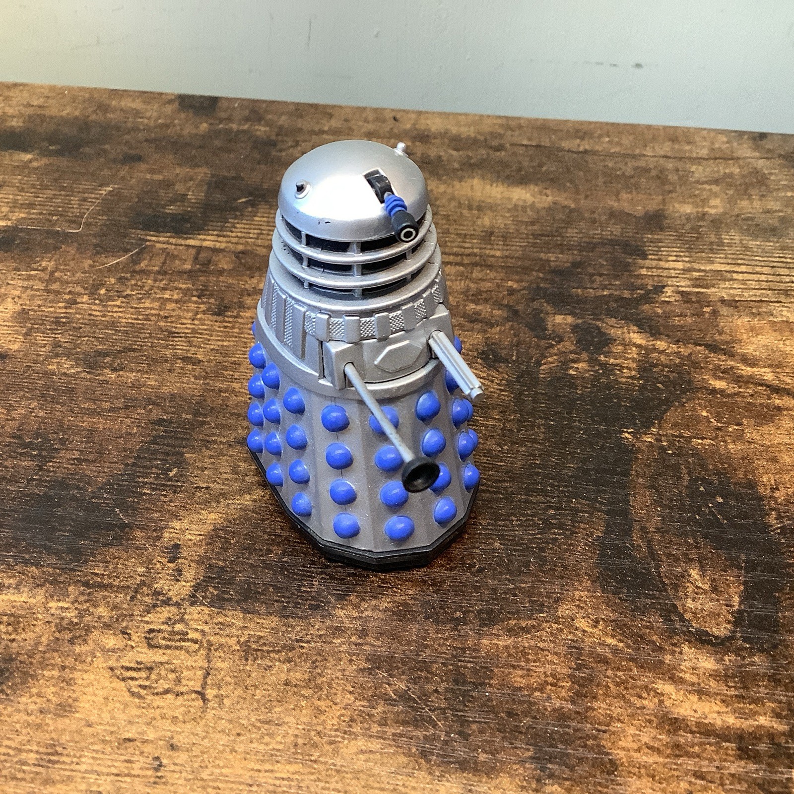 Doctor Who Dalek Silver and Blue Corgi Diecast Metal Model Figure