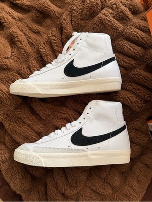 Nike Blazer Mid  77 White Black High Top Sneakers Women s Size 6 NIB