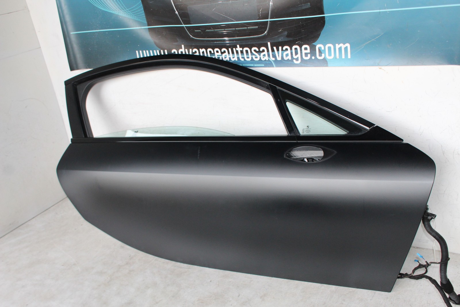 BMW i8 2014-2019 Front Right Door framework Black