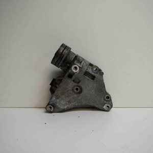 VW PASSAT Variant B6 3C5 Klimakompressorhalterung 03C903143B 1.4 Benzin 13663782
