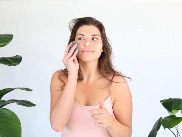 Wyld Konjac Facial Cleansing Sponge PINK CLAY CHARCOAL SKIN CARE MOISTURIZER