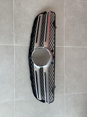 MERCEDES GLC X253 Front Bumper Center Grille OEM A253880666 A253880667 
