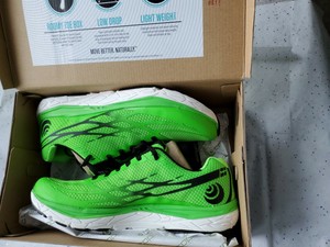 topo athletic magnifly 2