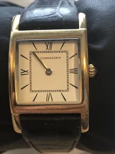 Womens BCBG Maxazria BG6025 Diamond Dial Watch Gold Tone New Batt