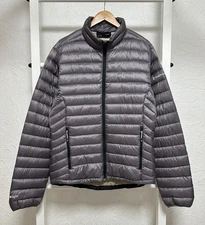 Peak Performance Men’s Down Puffer Jacket Size M