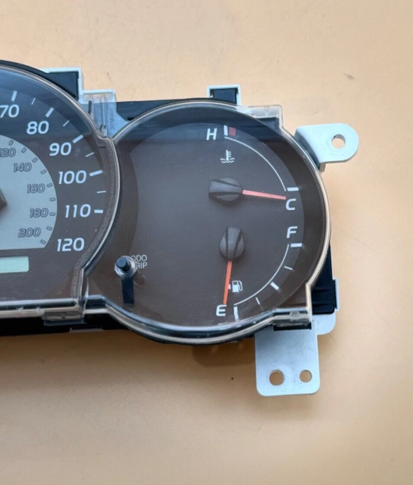 Cuadro de instrumentos velocímetro Toyota Tacoma 2006-2008 calibre 8380004D10 OEM Foto 2 de 4