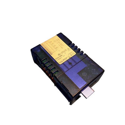 Saia PCD3.W800 Analog Output Module 4 outputs 0 - 10V - Used