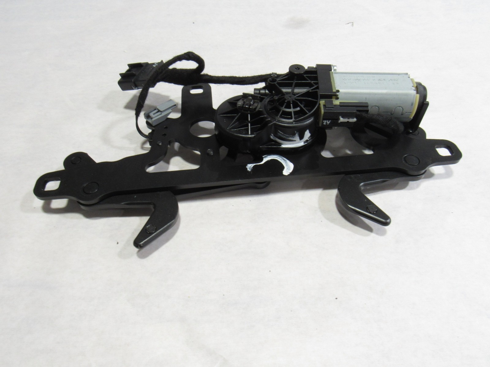 17-20 Mclaren 720S 720 2020 Front Convertible Roof Lift Latch Motor #3