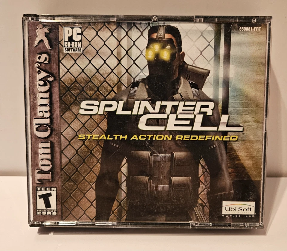 Tom Clancy's Splinter Cell PC CD-Rom Game 3 Disc Set Vintage 2002 Ubi Soft - Image 2 of 4