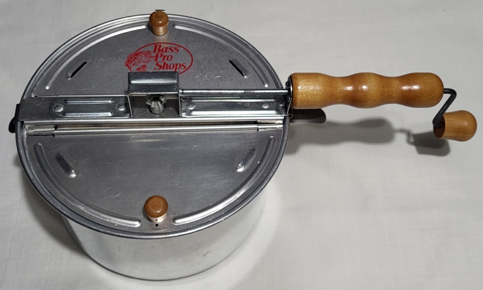 BASS PRO 6 QT (WHIRLEY POP TYPE) STOVE TOP POPCORN POPPER EXC. COND.CAMP OR HOME