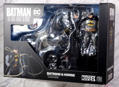 マフェックス No.205 MAFEX BATMAN ＆ HORSE MAFEX No.205 BATMAN & HORSE (The Dark Knight Returns) Figure