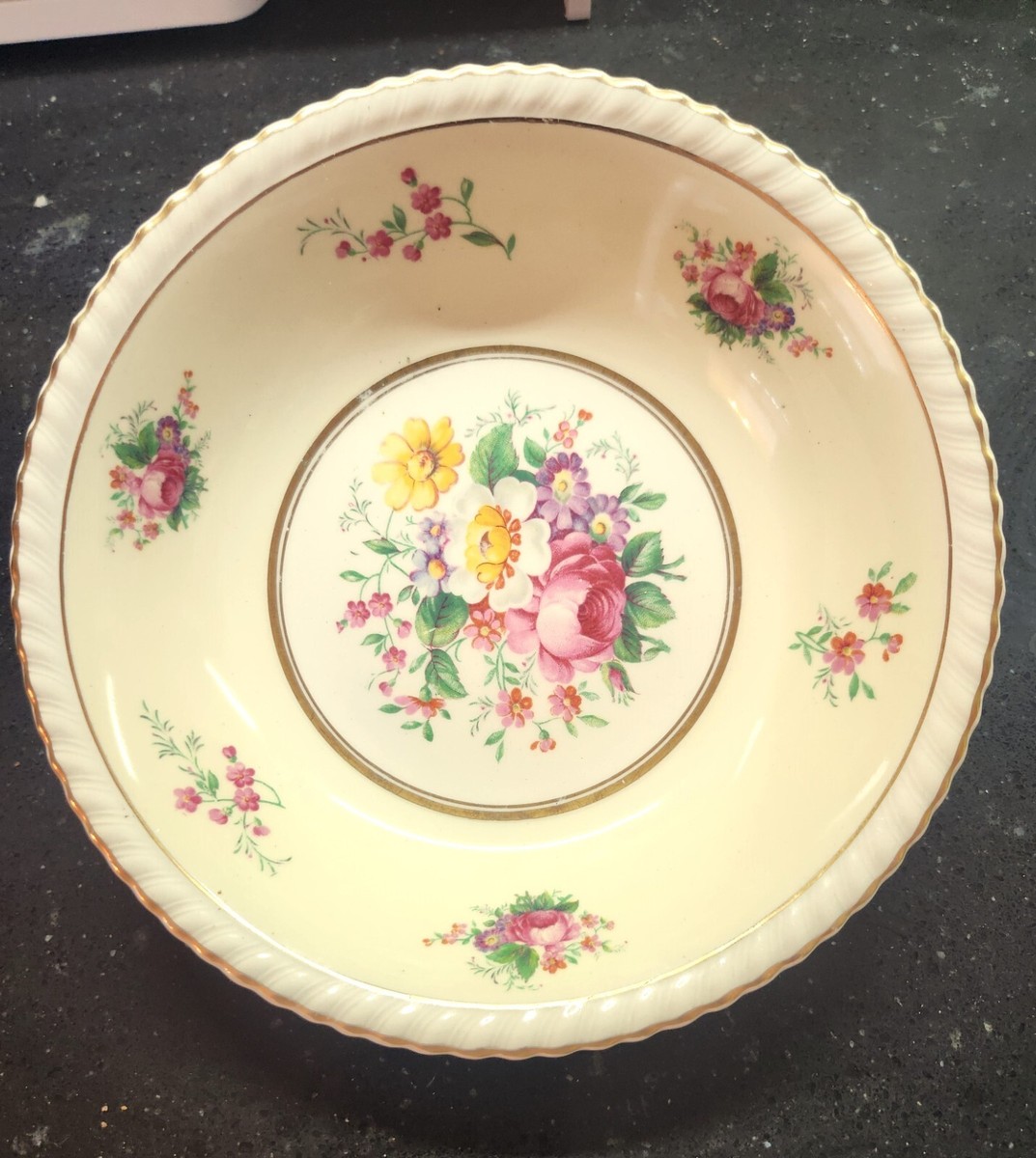 4 Johnson Brothers WINDSOR WARE JB66 Vintage Soup bowls