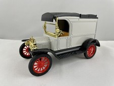 Never Used Ertl Collectible 1913 Ford Model T Van Grey Black  Red Bank
