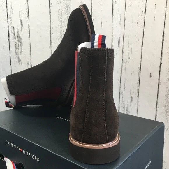 Tommy hilfiger men's gainer suede sale chelsea boots