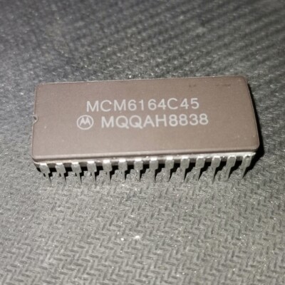 New MCM6164C55 or MCM6164C45 8K x 8 CMOS SRAM CDIP28 X 1pc