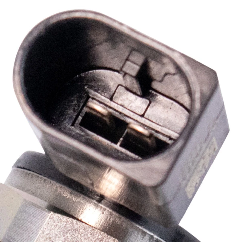 Bomba de combustible de alta presión izquierda compatible con Audi 2009 Volkswagen 2008-2015 Foto 2 de 4