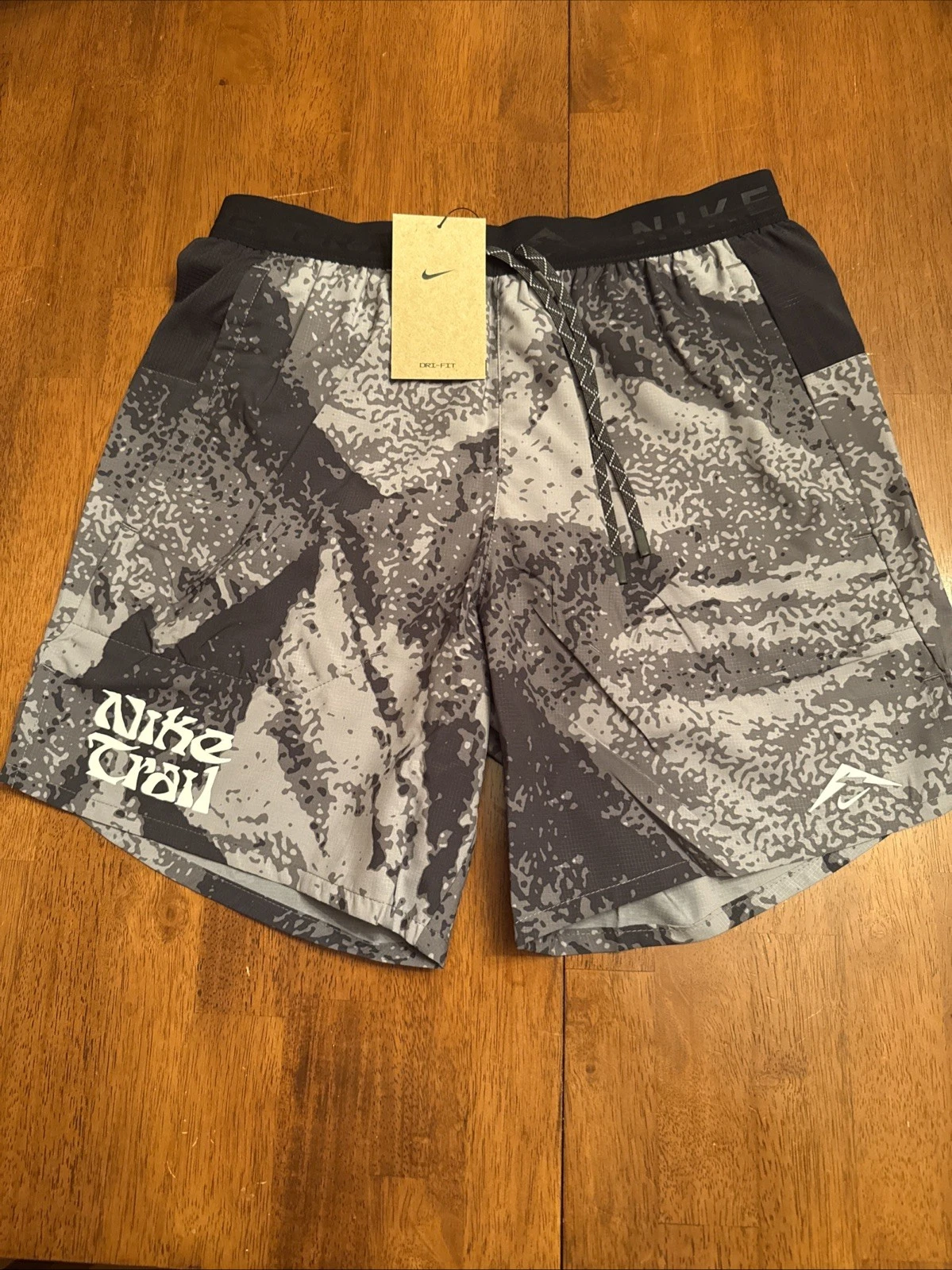 Nike Trail Stride Running Shorts Brief Lined Men Size Small FV9949-010 New
Opens in a new window or