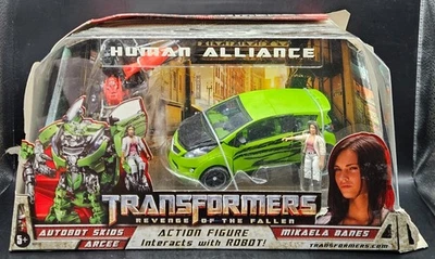 Hasbro Transformers Human Alliance Autobot Skids, Arcee & Mikaela Banes  - Bild 1 von 4