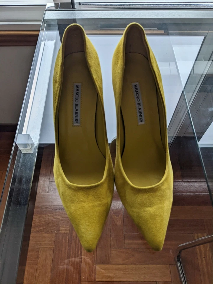 Manolo Blahnik - ZAPATO DE SALON ANTE MOSTAZA - BB-025 - MADE IN ITALY TALLA 41 - Imagen 2 de 4