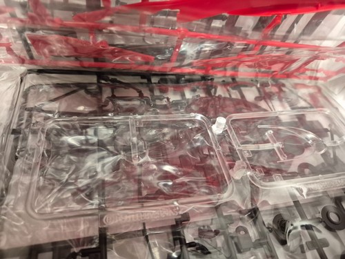 Fujimi 1/20 Ferrari 641/2 GP 1990 plastic model and external decal sticker set. - Picture 7 of 22