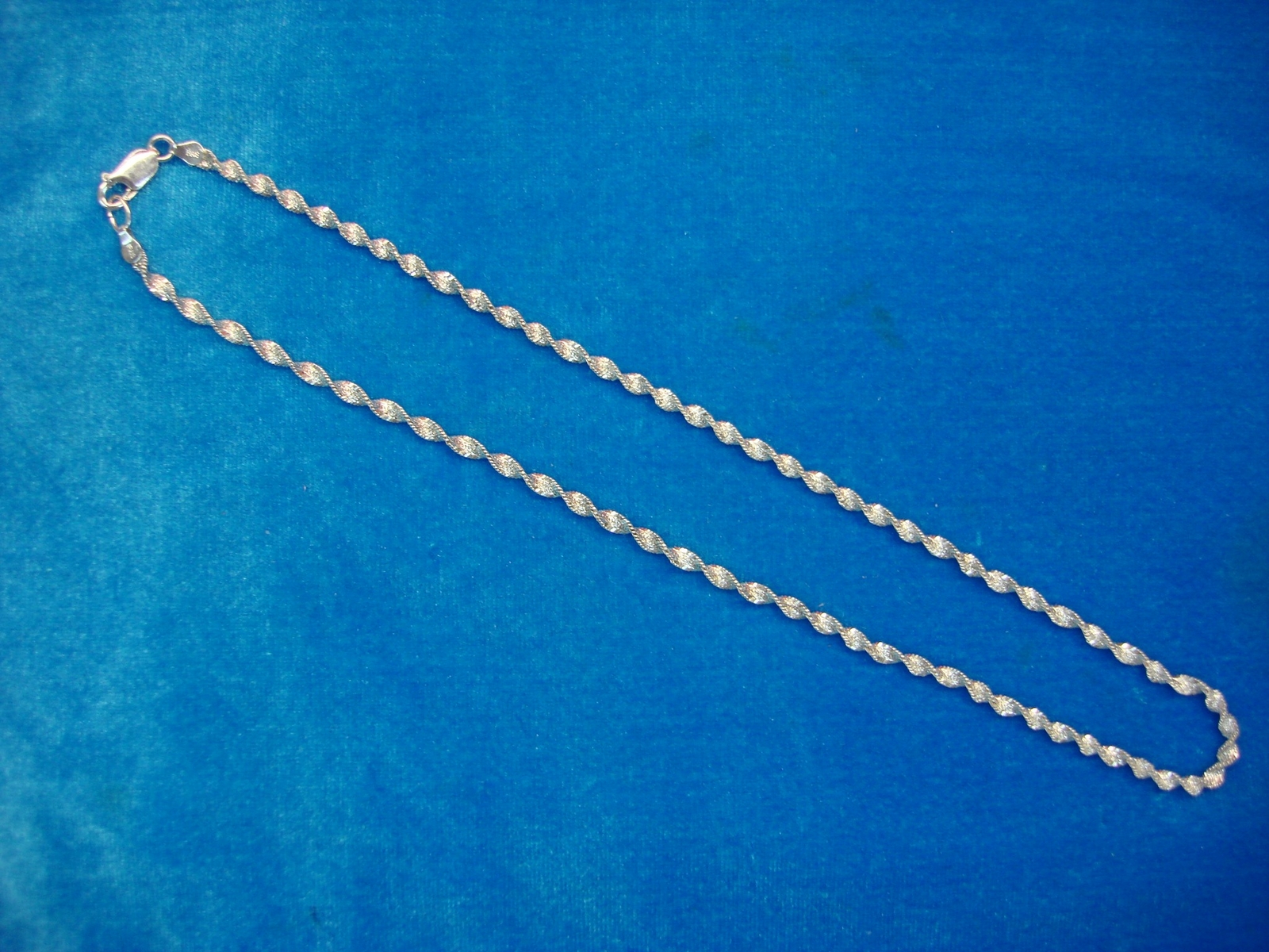 SOLID STERLING SILVER TWISTED HERRINBONE NECKLACE… - image 1