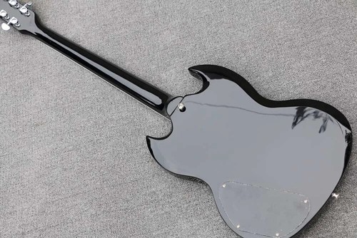 Chitarra elettrica personalizzata modello Tony Iommi Black Solid body 24 tasti 6 corde - Foto 6 di 7