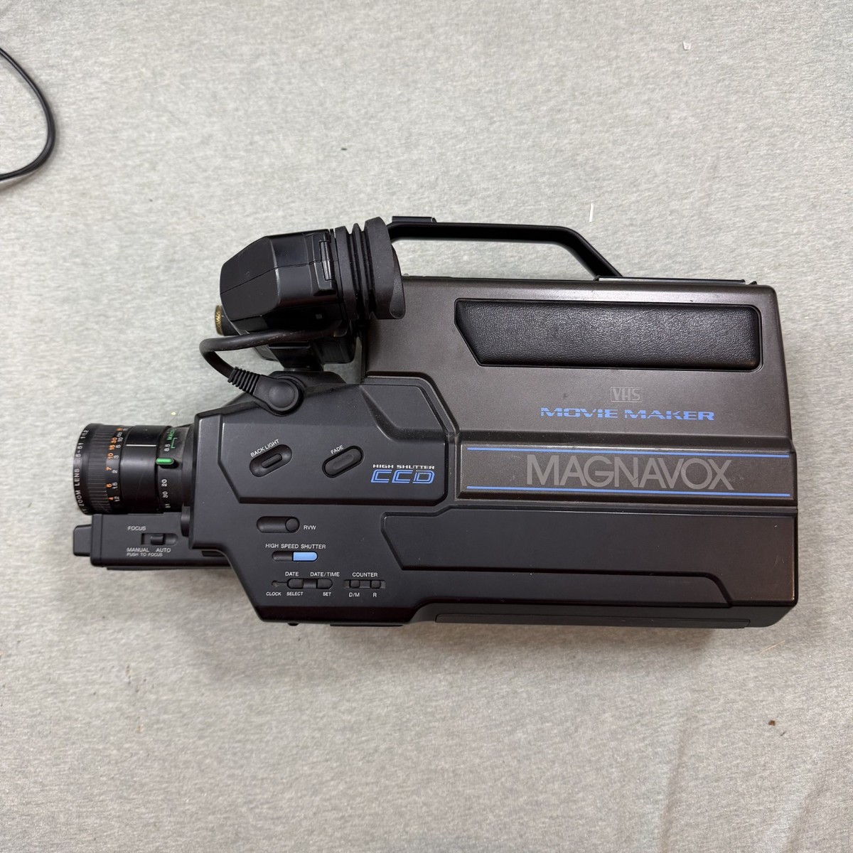 Magnavox VR9143AV01 Vintage 1987 VHS Movie Maker Camera W/Case