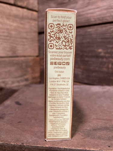 Pixi By Petra On The Glow Base Foundation Moisture Stick Beige - Picture 3 of 4