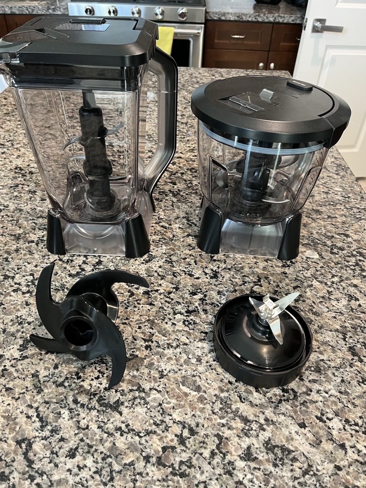 Ninja Professional Auto-iQ Blender 1500W Pitcher Cups Attachments Crushes Ice