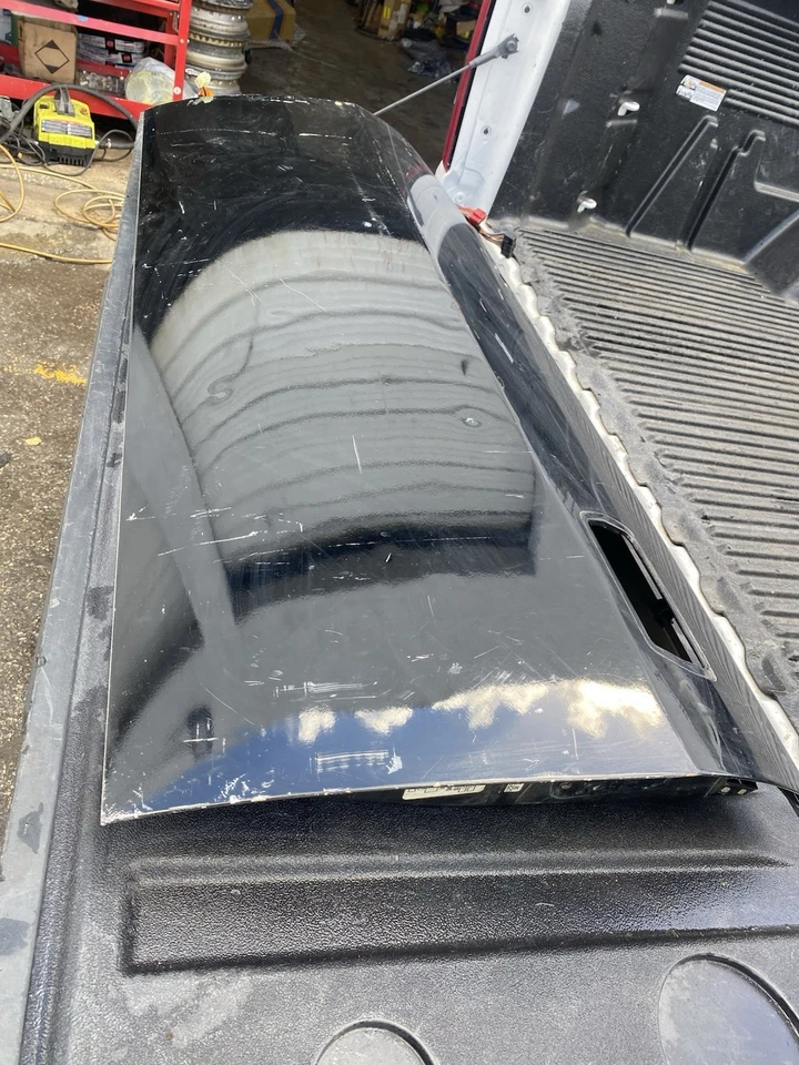 Jaguar XJS 1993-96 convertible lado del conductor delantero derecho carcasa de puerta negra OEM Foto 4 de 4