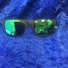 Mens Nike NIKE LIVEFREE CLASSIC EV24011 003 53-17-140 Sunglasses new