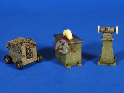 Verlinden 1/35 Panzerwerk Workshop Grinders and Welder (3 pieces) [Diorama] 2632
