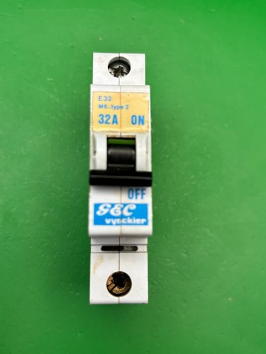 GEC Vynckier Series E MCB E6 6A Type 2 E32 32A Type 2 - Picture 6 of 6