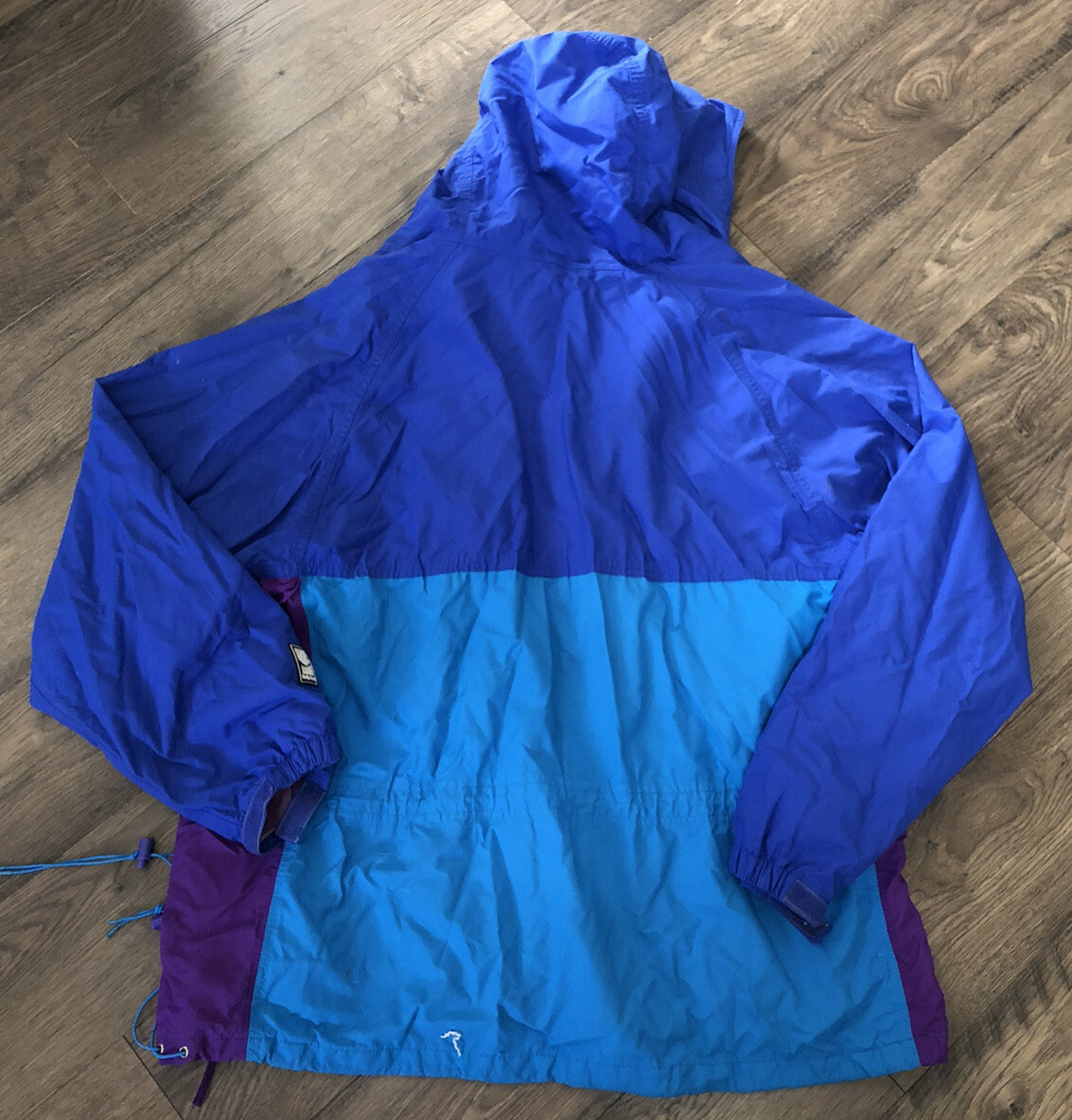 Vintage Helly Hansen 100% Nylon Jacket (RN 73983) - XL (SEE