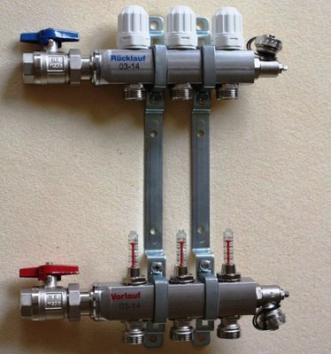 SET: Fußbodenheizung 5 Fach Heizkreisvertei ler + 5 Stellantrieb + Kugelhahn-Set