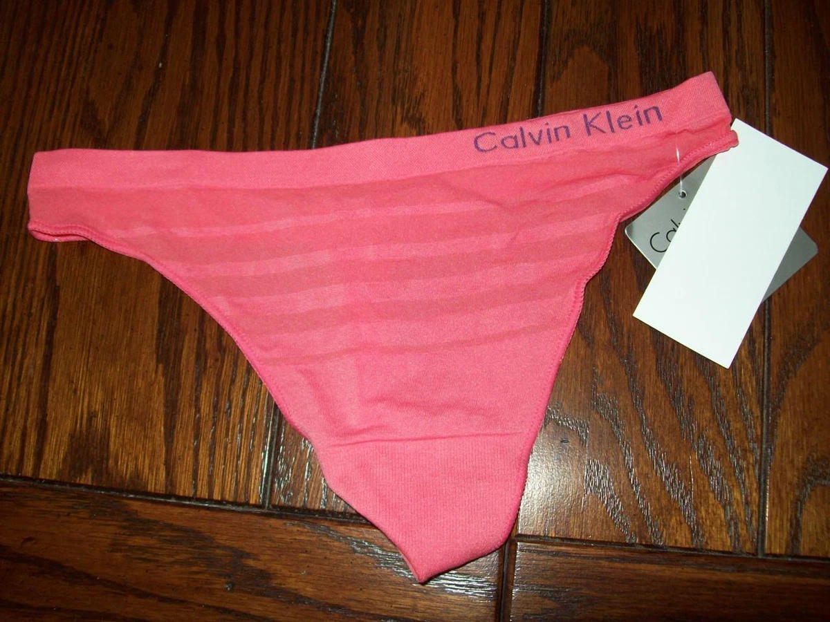 NUEVAS CON ETIQUETAS BRAGAS TANGA CALVIN KLEIN SIN COSTURAS NAILON  MICROFIBRA CORAL D3419 5LG S M L