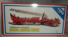 Corgi American La France Fire Engine Ladder C1143/2