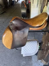 18” Beval Jump Saddle