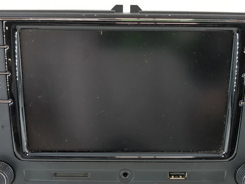 2012-2014 Volkswagen Gti Am Fm Cd Player Radio Receiver FMZ2I - Image 4 of 4