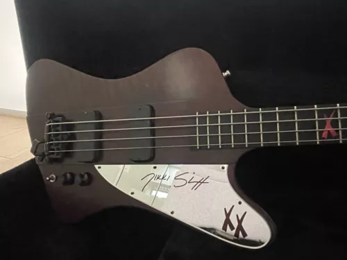 Gibson Thunderbird Bass guitar 