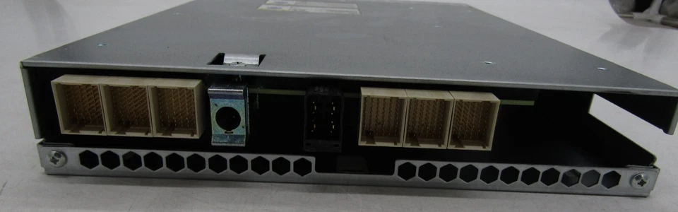 HP QR491-63004 Storage Disk Array Controller - Image 4 of 4