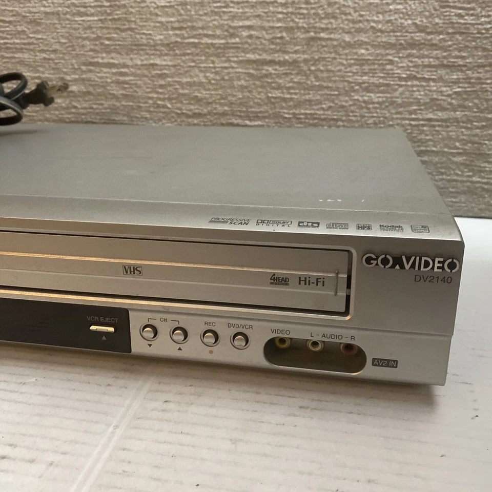 Go Video DVD VHS Combo Player VCR Recorder DV2140 NO REMOTE Tested & Works EUC - Image 4 of 4