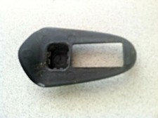 2004-2012 BMW 328i E90   RIGHT OUTSIDE DOOR HANDLE BASE