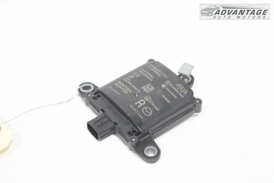 Módulo sensor radar punto ciego trasero izquierdo MAZDA 3 2019-2021 B0J967Y30B OEM Foto 2 de 4