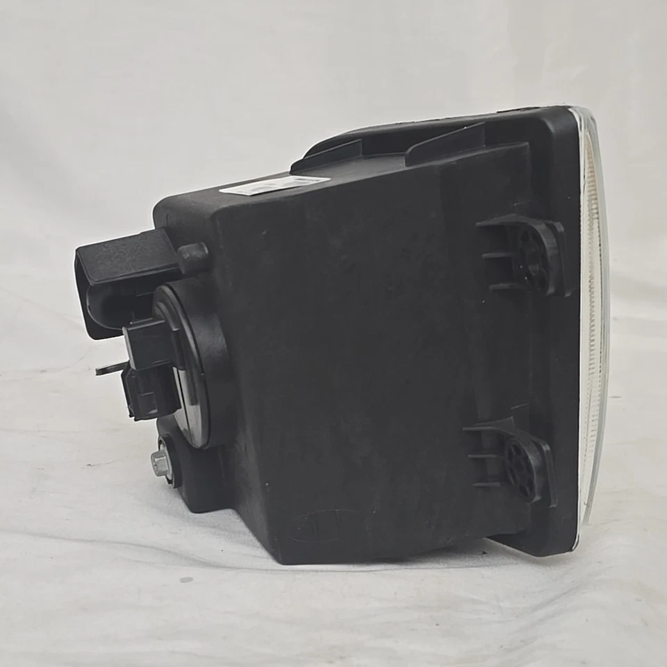 Luz antiniebla para Nissan Pathfinder 1999-2004 lado del conductor con bombilla NI2592108 Foto 4 de 4