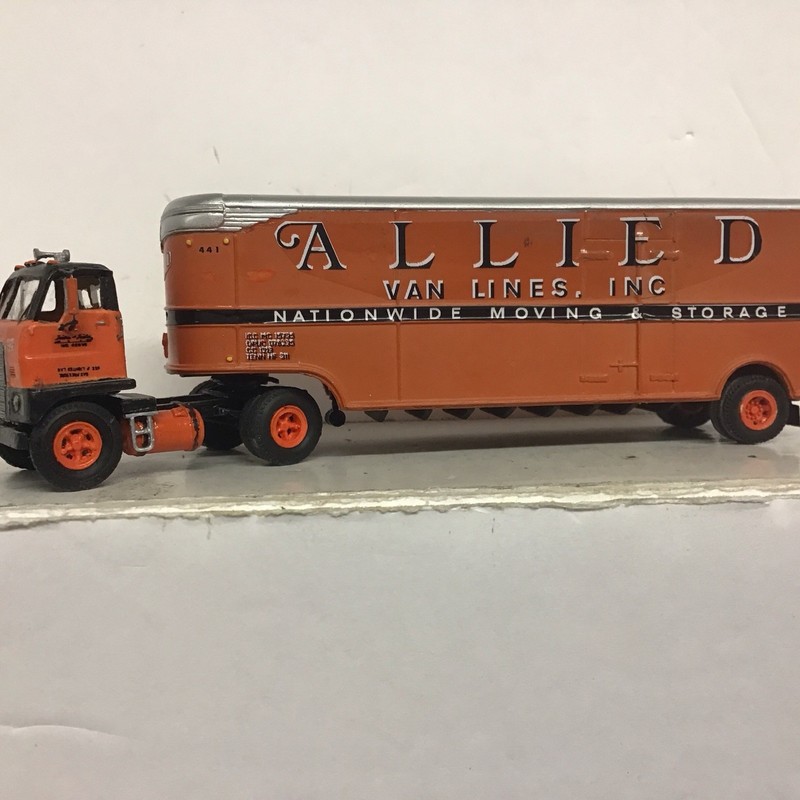 HO Sylvan Models # V-210 IH Emeryville Sgl. Axle Day Cab Tractor With Trailer