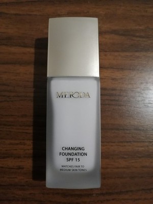 MERODA  Changing Foundation SPF 15 [LIGHT TO MEDIUM SKIN]