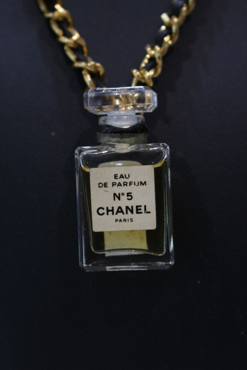 Chanel Vintage Perfume Necklace Matelasse Chain Logo No.5 | eBay